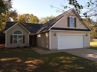 108 Kestrel Ct, Raeford, NC 28376