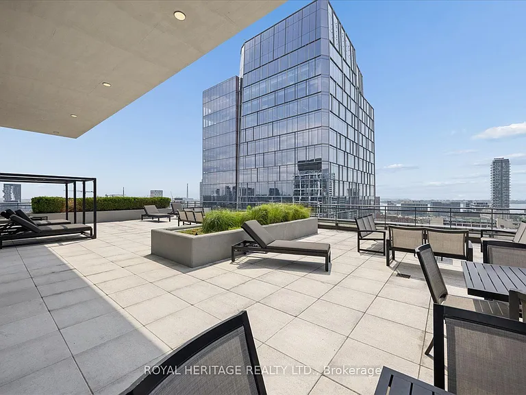 460 Adelaide St E #Penthouse 122 — Photo 37