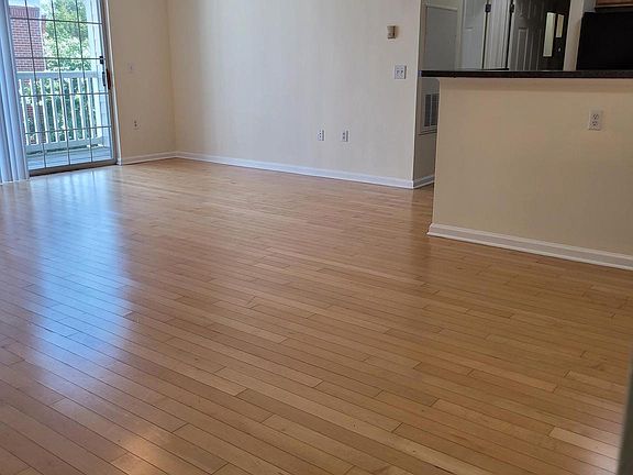 3rd image of 105 King Farm Blvd APT F306