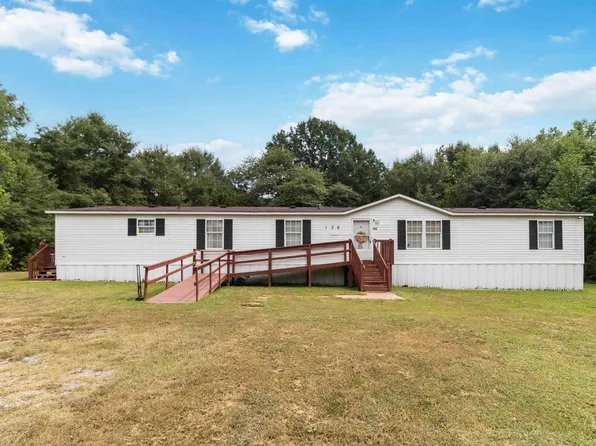 138 T C Bannister Rd, Belton, SC 29627