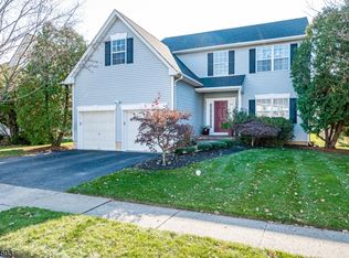 6 Heinrick Way, Bridgewater, NJ 08807