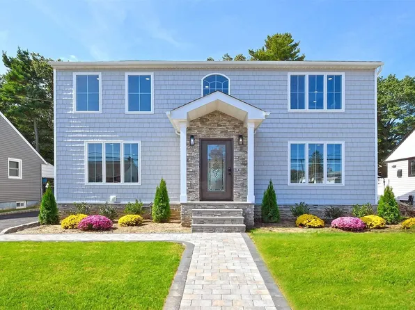 99 Kuhl Avenue, Hicksville, NY 11801