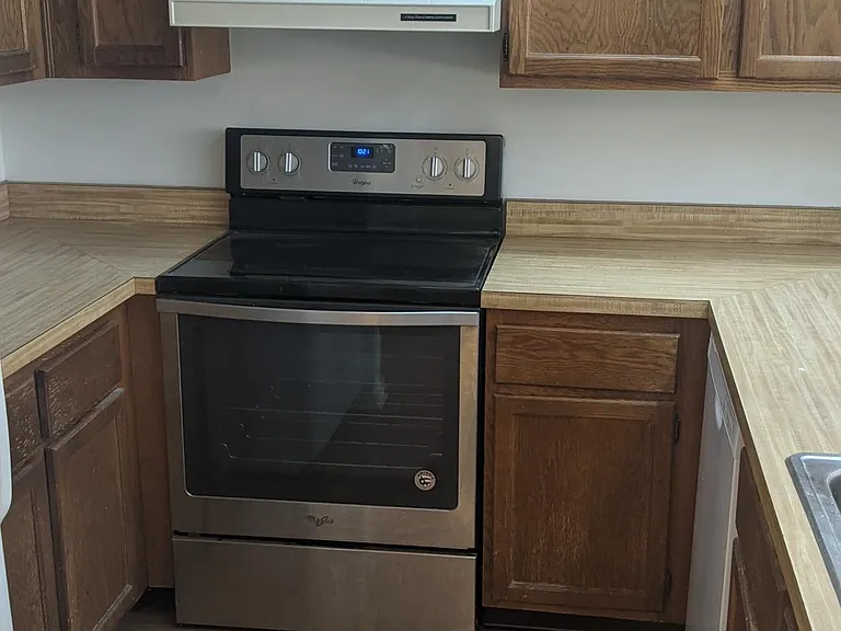 1465 E Putnam Ave #509 — Photo 9