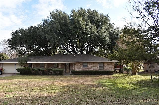 1st image of 313 N Greenway Dr