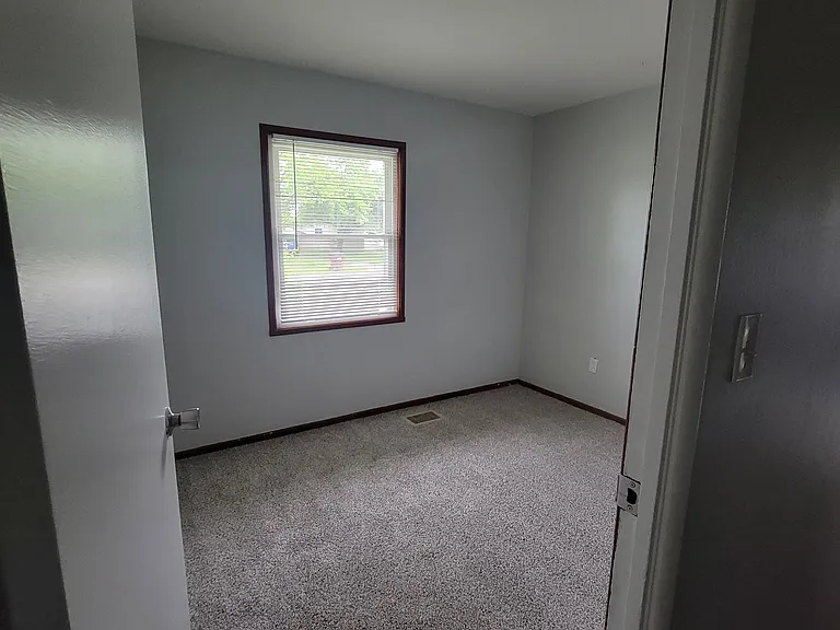 1173 Frost Cir — Photo 7