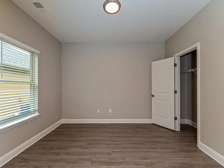 5084 Summerview Ln — Photo 11