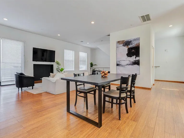 4115 Chartres St — Photo 15