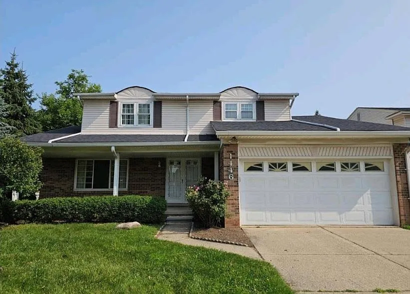 1446 Shaker Dr