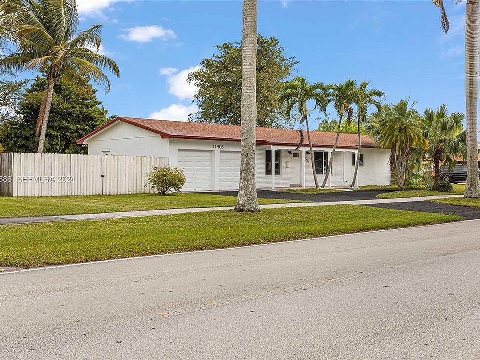 2nd image of 11403 SW 107th Ave