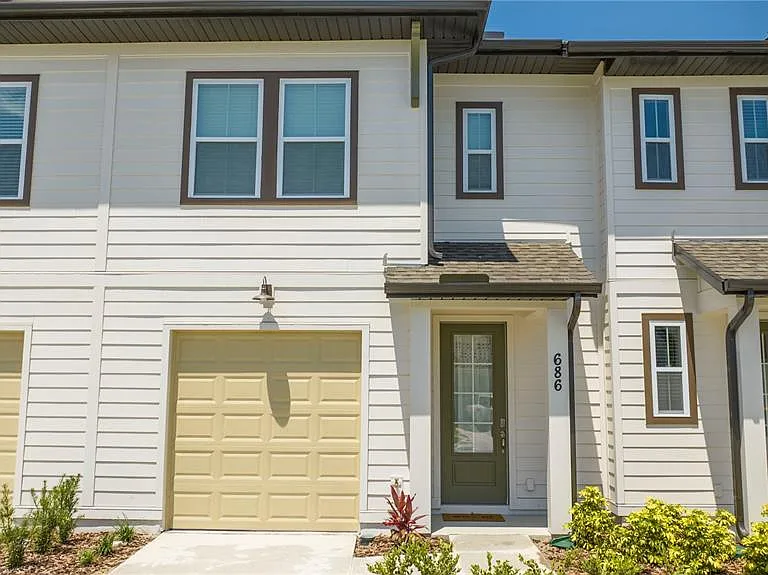 686 Longboat Dr — Photo 3
