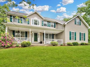 8 Aspen Ln, Tunkhannock, PA 18657