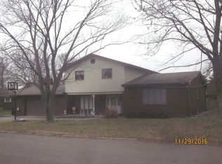 607 E Charles St, Ashkum, IL 60911