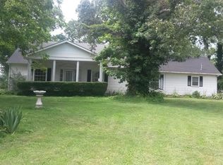 595 Old Union Rd, Paris, TN 38242