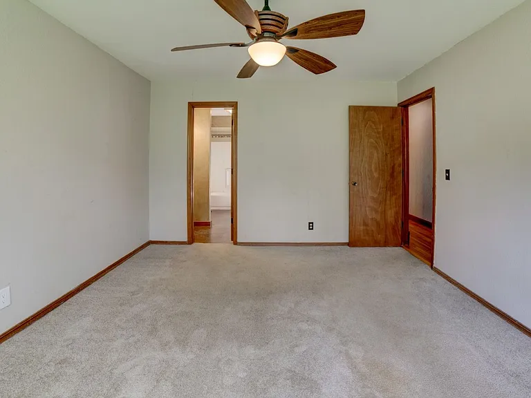 2505 E Princeton St — Photo 9