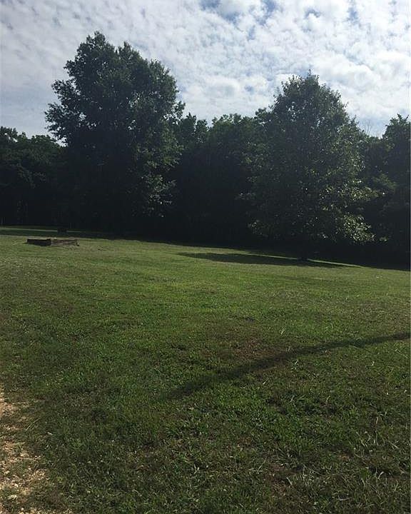 2nd image of 474921 E 610 Rd
