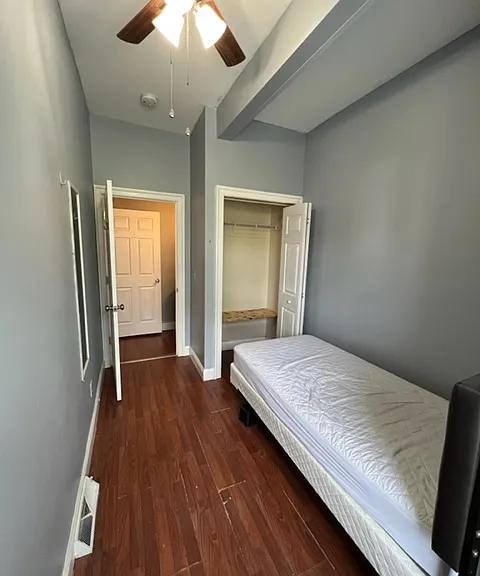 301 Lexington Ave #22 — Photo 8