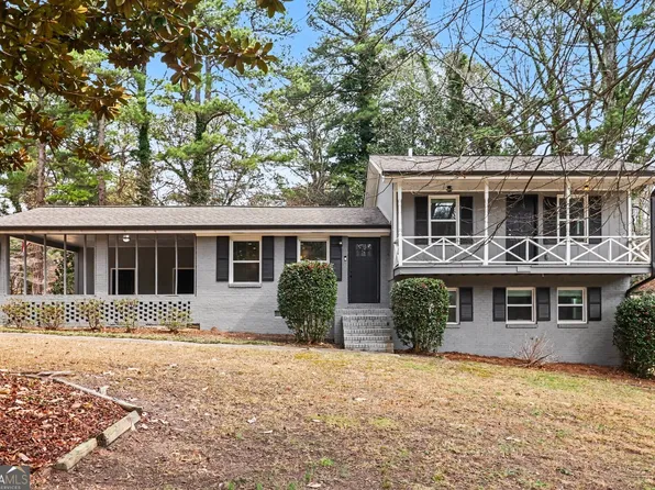 778 Creek View Dr, Lawrenceville, GA 30044