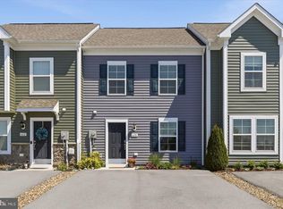 658 Thumper Dr, Ranson, WV 25438
