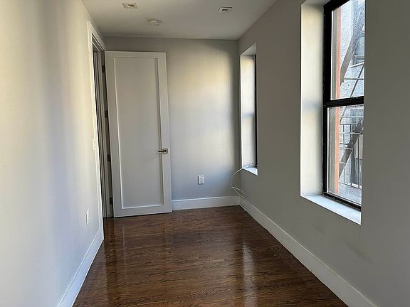 3rd image of 413 E 114th St APT 3B