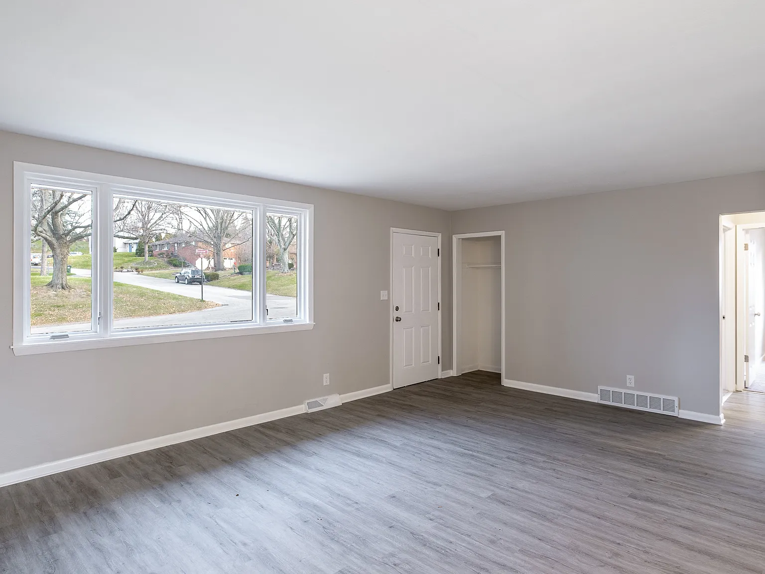 420 Stoneybrook Drive - 1 — Photo 1