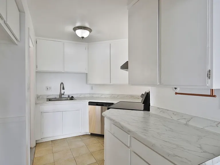 3060 Panorama Rd #2A — Photo 12