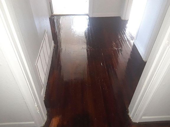 5th image of 2503 1st St