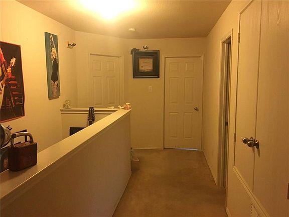 5th image of 900 Wild Prairie Dr