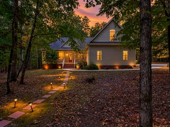 1629 Clifftops Ave, Monteagle, TN 37356