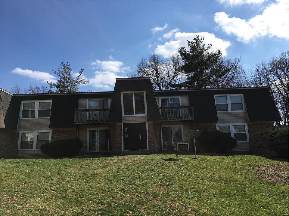 1st image of 9814 Greenery Ln APT D