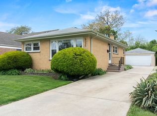 8326 Crawford Ave, Skokie, IL 60076