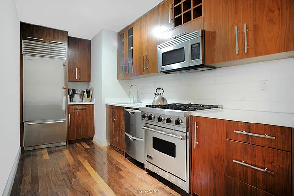 Rented by Town Residential | media 2