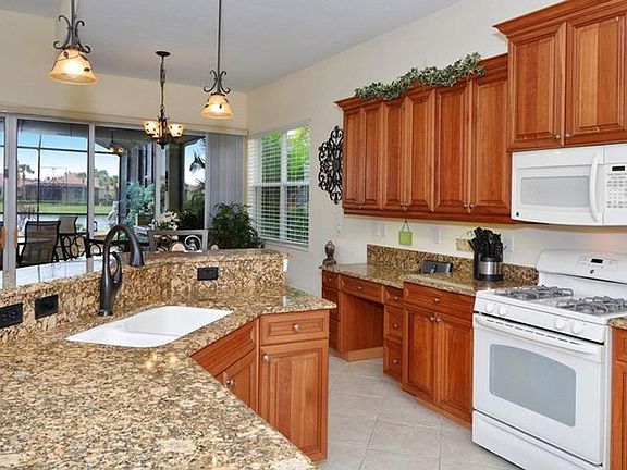 4th image of 326 Cipriani Way