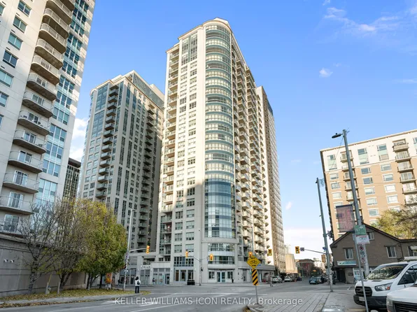 195 Besserer St #1301, Ottawa, ON K1N 0B6