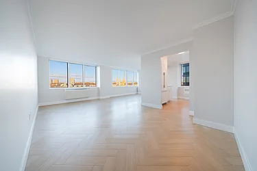 160 Riverside Boulevard #7B image 1 of 15