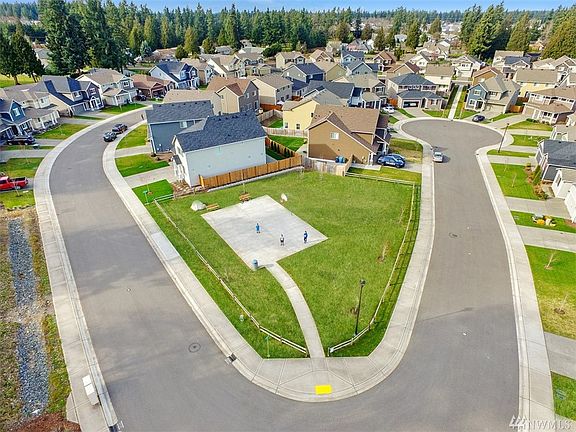 3rd image of 18427 18th Ave E