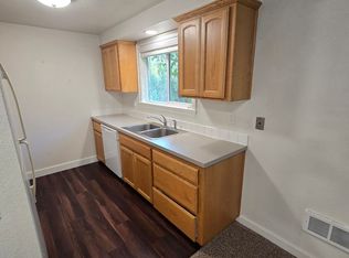 611-613-615 617, Oregon City, OR 97045