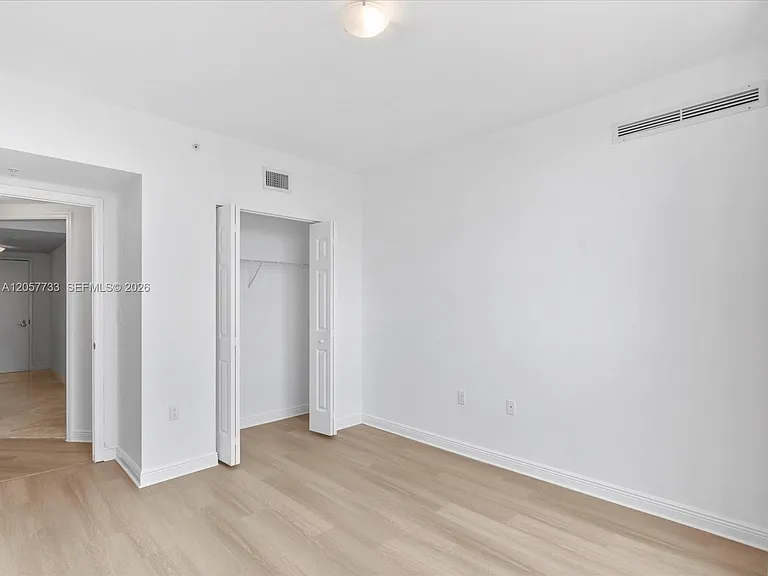 1745 E Hallandale Beach Blvd #2007W — Photo 37