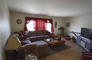 2nd image of 1033 Newport Hbr
