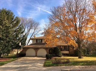 637 Simms Ave, Council Bluffs, IA 51503