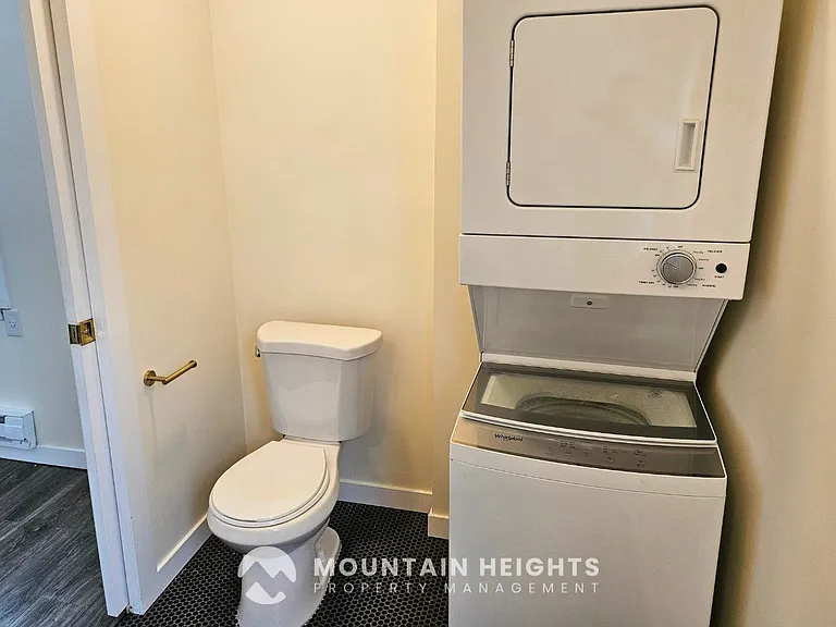 1074 E Kensington Ave — Photo 13