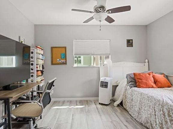 5th image of 865 Akumu St #C