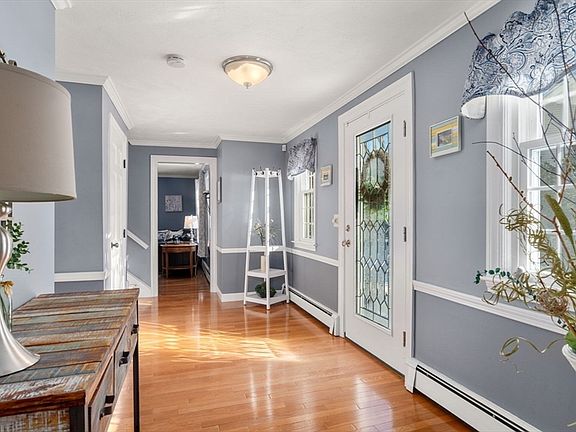 3rd image of 22 Gryzboska Cir