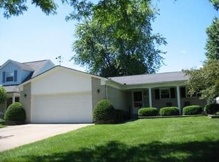 13025 Phillip Ct, Sterling Heights, MI 48313