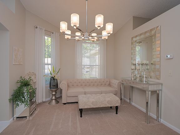 5th image of 12485 Harbor Winds Dr N