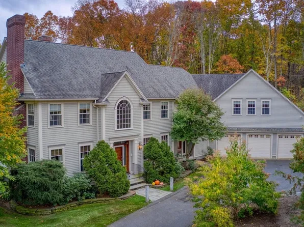 6 Evening Star Dr, Amherst, MA 01002