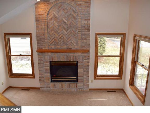 2nd image of 2185 Kenwood Ct N