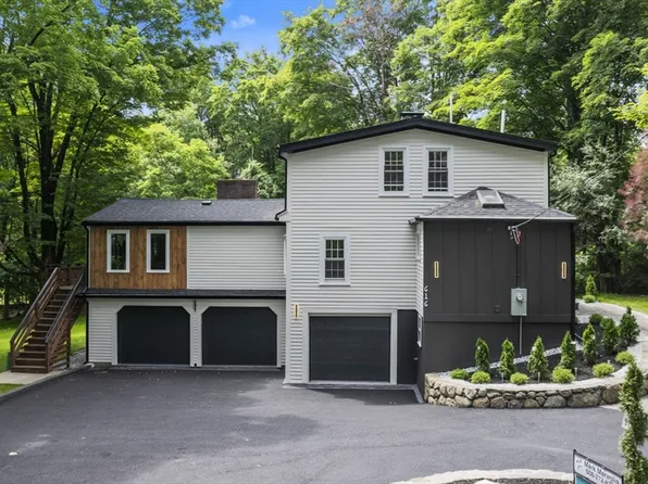 616 Grove St, Framingham, MA 01701