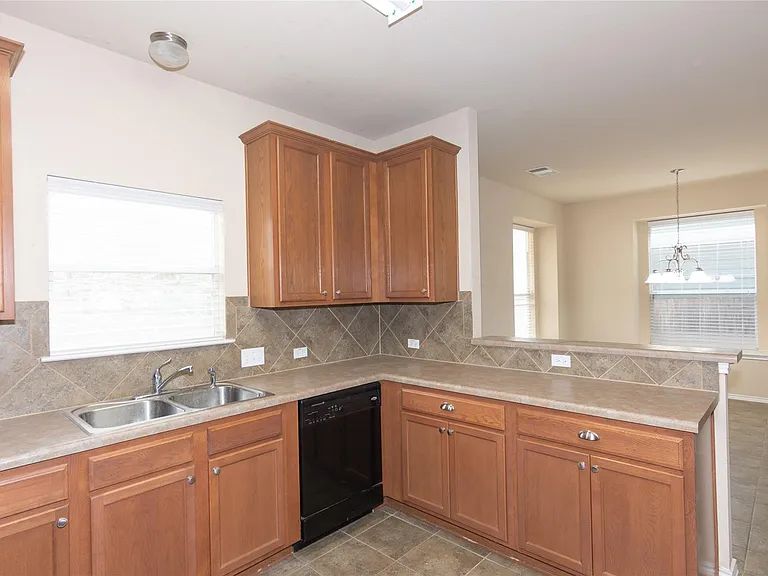 10509 Wylie Dr #338 — Photo 11