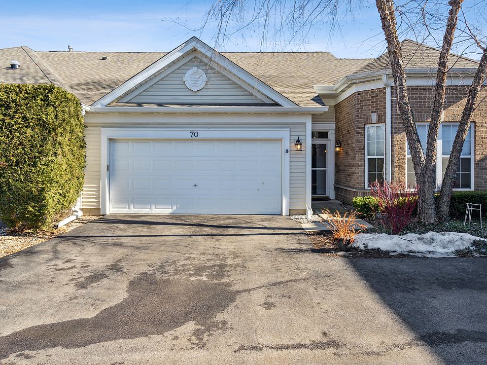 1st image of 70 Ashbrook Ct