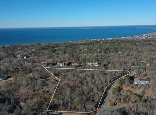 98 Canoe Place Rd, Southampton, NY 11968